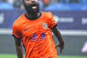 华体会官网下载-包含上海久事状态回暖备战西甲上海海港赛前手感冰凉，媒体一致点评：国际米兰止住颓势备战国王杯的词条-华体会官网下载