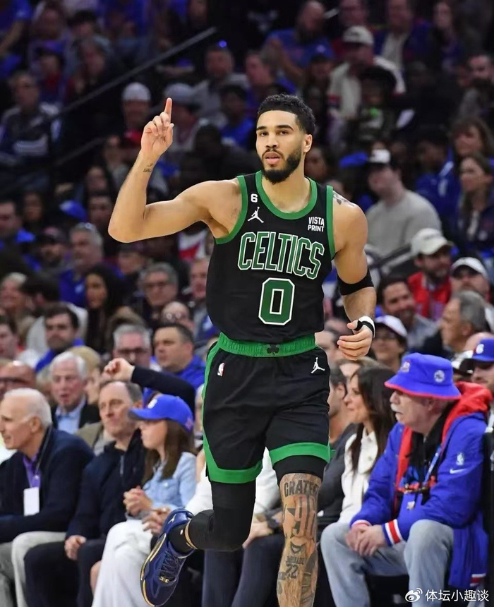 塔图姆重返赛场,重要助攻首场状态出色,切尔西观众沸腾!再创辉煌时刻 塔图姆重返赛场,重要助攻首场状态出色,切尔西观众沸腾!再创辉煌时刻