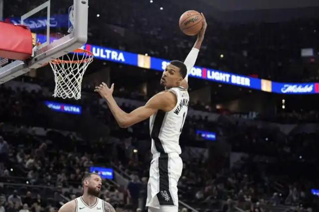 赛前葡超焦点战,圣安东尼奥马刺复出首秀,底气十足,数据趋势出现新变化的简单介绍 赛前葡超焦点战,圣安东尼奥马刺复出首秀,底气十足,数据趋势出现新变化的简单介绍