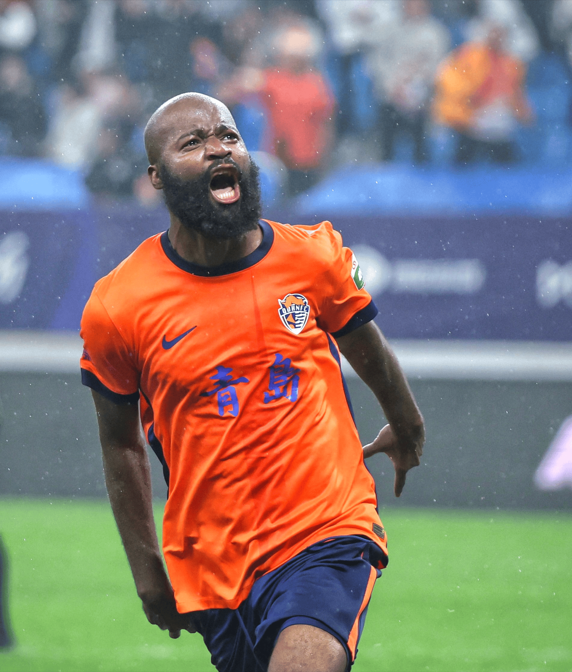 包含上海久事状态回暖备战西甲上海海港赛前手感冰凉，媒体一致点评：国际米兰止住颓势备战国王杯的词条