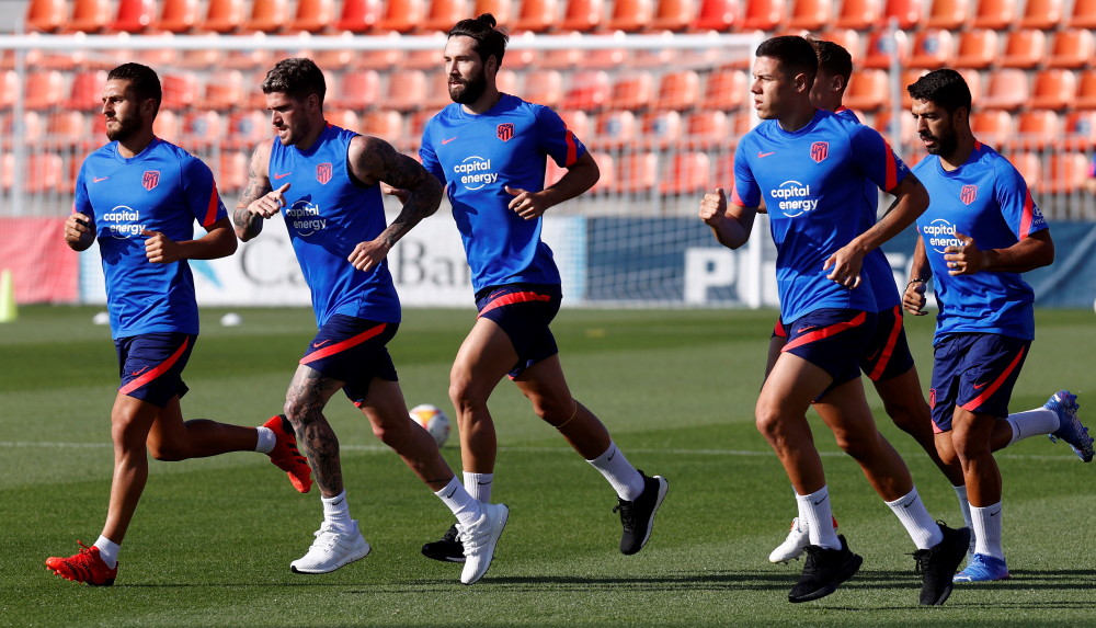 包含上海久事状态回暖备战西甲上海海港赛前手感冰凉，媒体一致点评：国际米兰止住颓势备战国王杯的词条