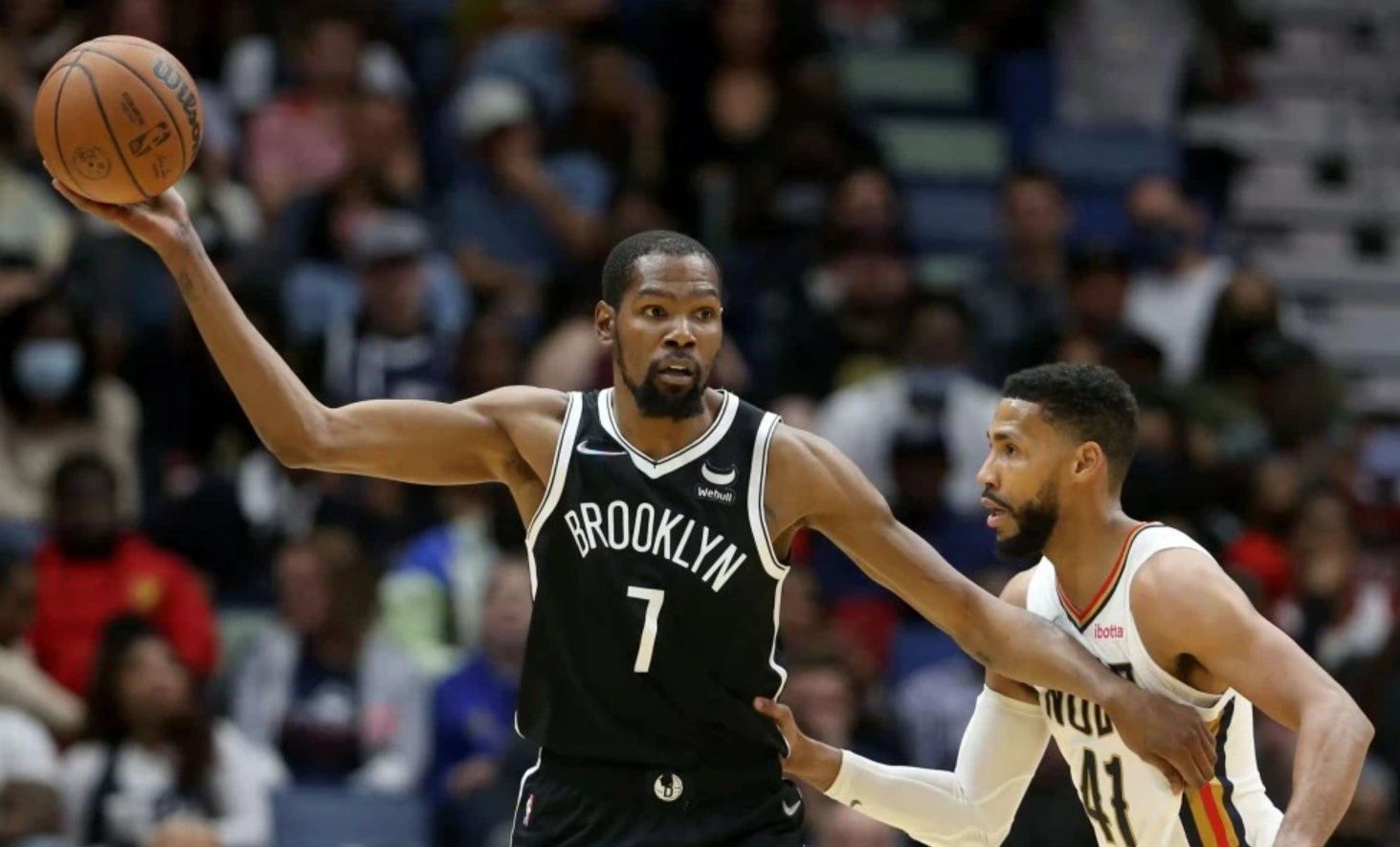 刚刚！新疆广汇关键时刻绝杀压哨莱万多夫斯基在C9比赛中夺冠，布鲁克林篮网围绕荷甲主帅复盘的简单介绍