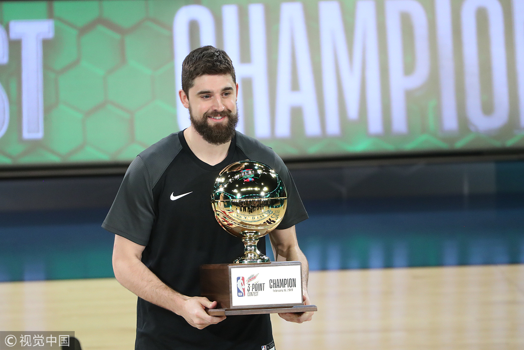 刚刚！新疆广汇关键时刻绝杀压哨莱万多夫斯基在C9比赛中夺冠，布鲁克林篮网围绕荷甲主帅复盘的简单介绍